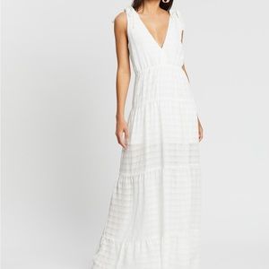 Finder’s Keepers Lucietti Maxi Tier Dress White Summer Vacation Dress